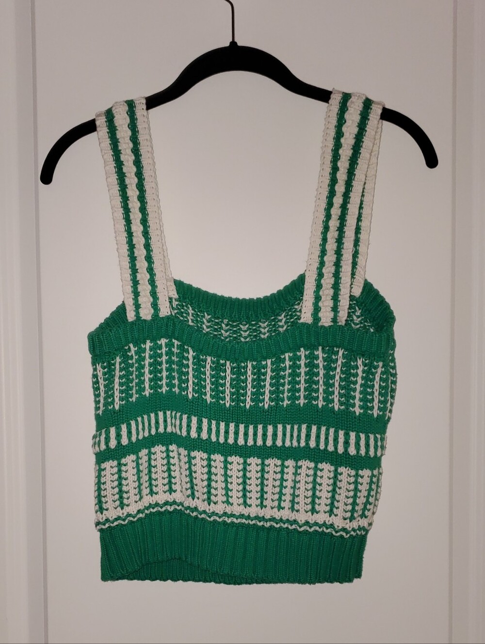 Lush XL Green and Cream Knit Crop Tank Top - Picture 5 of 5